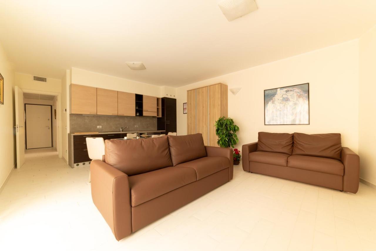 Yachting Residence Lavena Ponte Tresa Zewnętrze zdjęcie